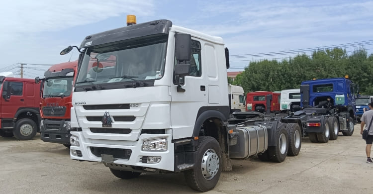 Sino Howo 430 6x4 Tractor Truck for Sale in Mauritania