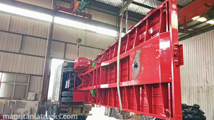 3 Axle 40Ft Flatbed Semi Truck Trailer for Sale in Mauritania
