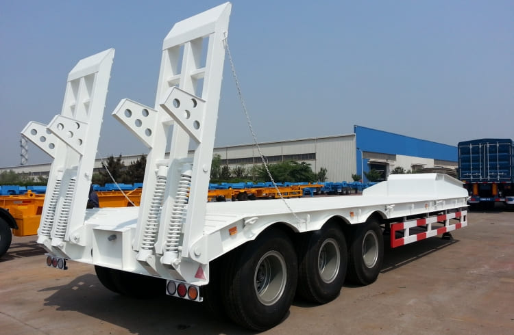 WWW Cimc Com | 3 Axle Trailer Lowbed Truck for Sale in Mauritania