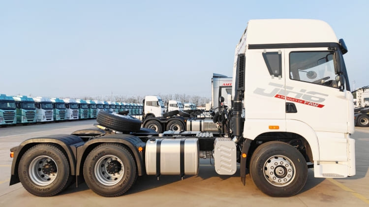 Faw Jiefang JH6 Truck Head for Sale in Mauritania