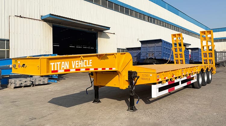 Tri Axle Truck Trailer Low Bed for Sale in Mauritania, Nouadhibou