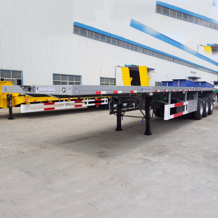 3 Axle 60 Ton Flatbed Truck 