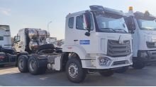 شاحنة جرار Howo NX 380